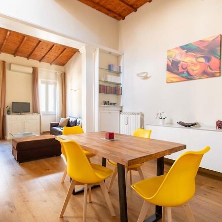 Modern, Bright Near Boboli Gardens & Santo Spirito - Homeunity Florence Exterior photo