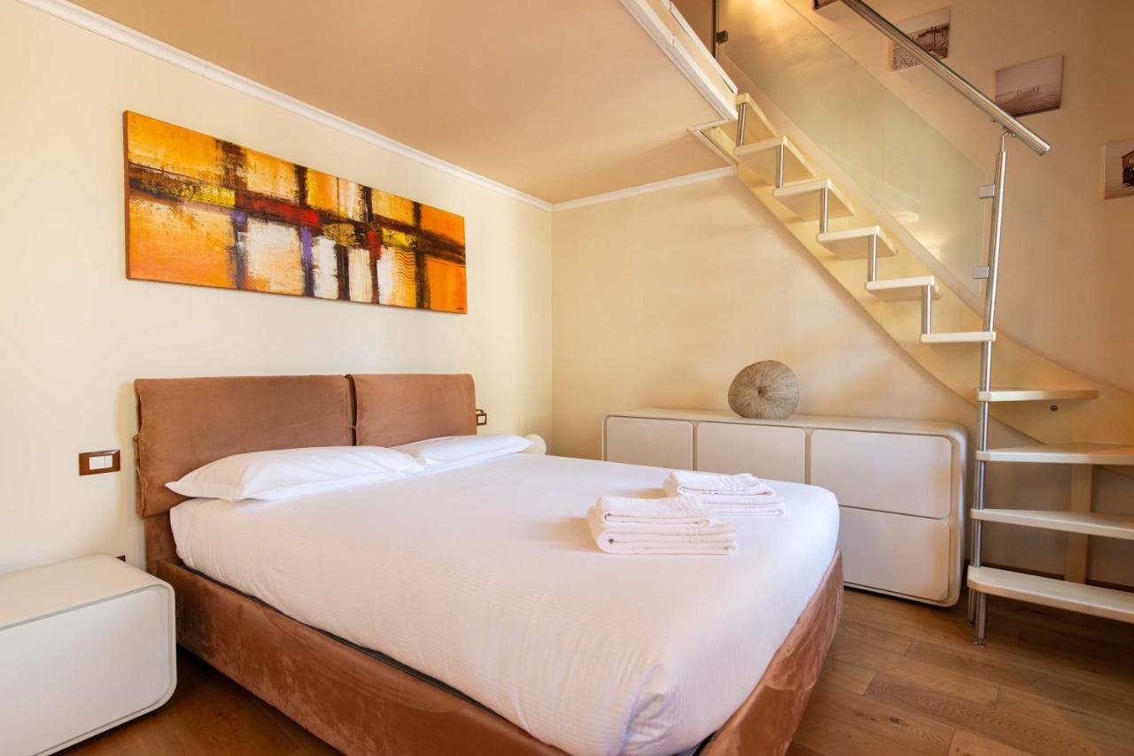 Modern, Bright Near Boboli Gardens & Santo Spirito - Homeunity Florence Exterior photo